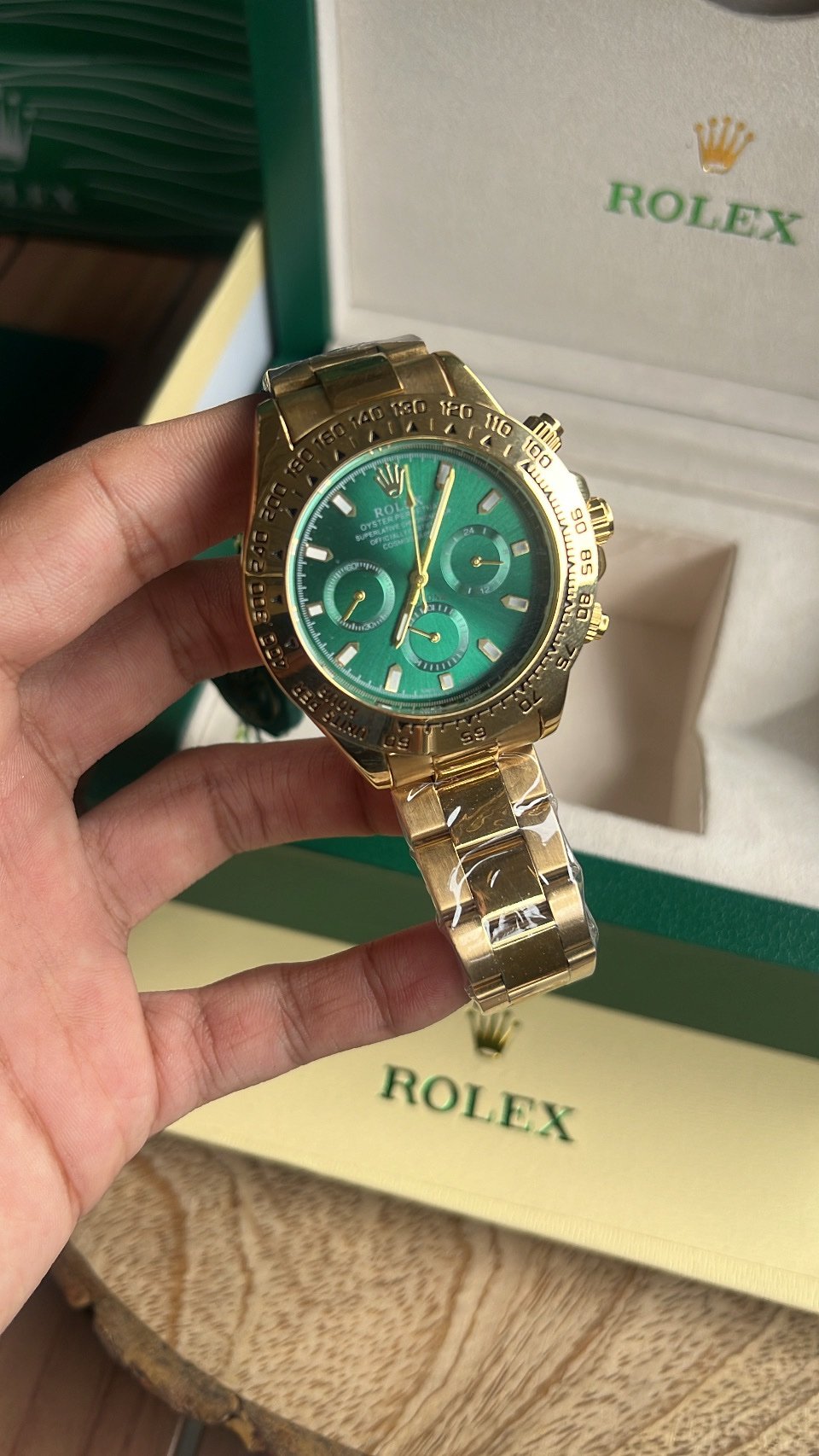 Rolex Oyster Perpetual Daytona Quartz - Image 4