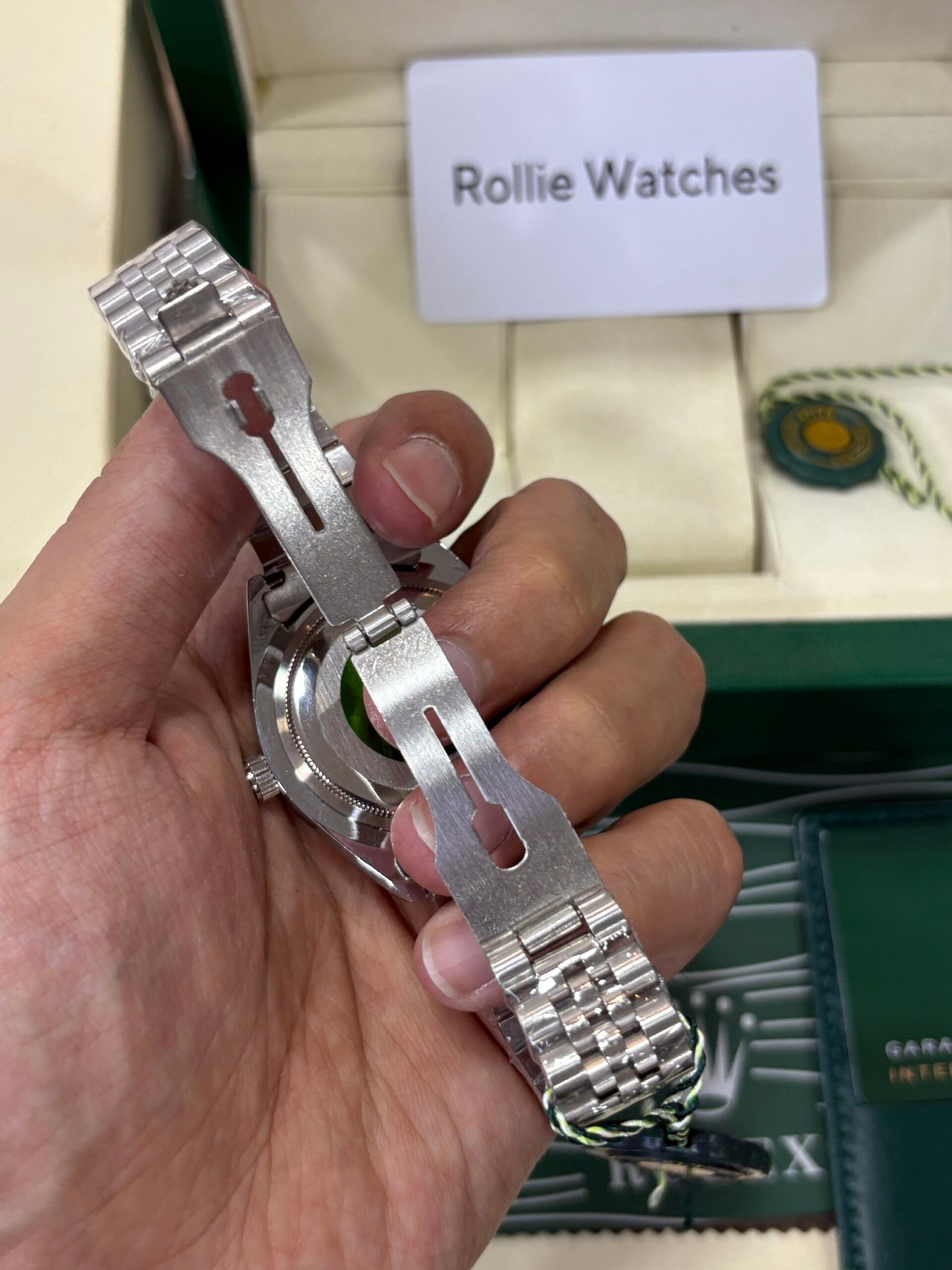 Rolex Oyster Perpetual Date Just Quartz - Image 4