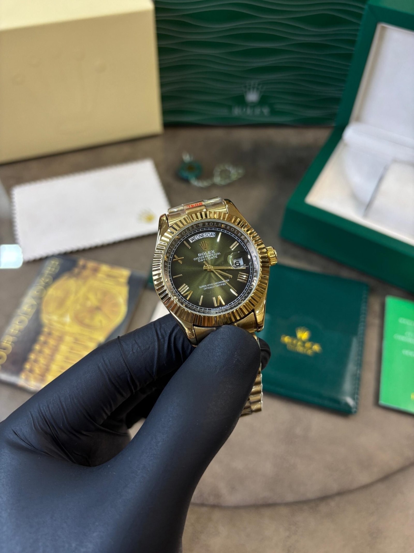 Rolex Oyster perpetual Day Date Automatic Gold Green - Image 5