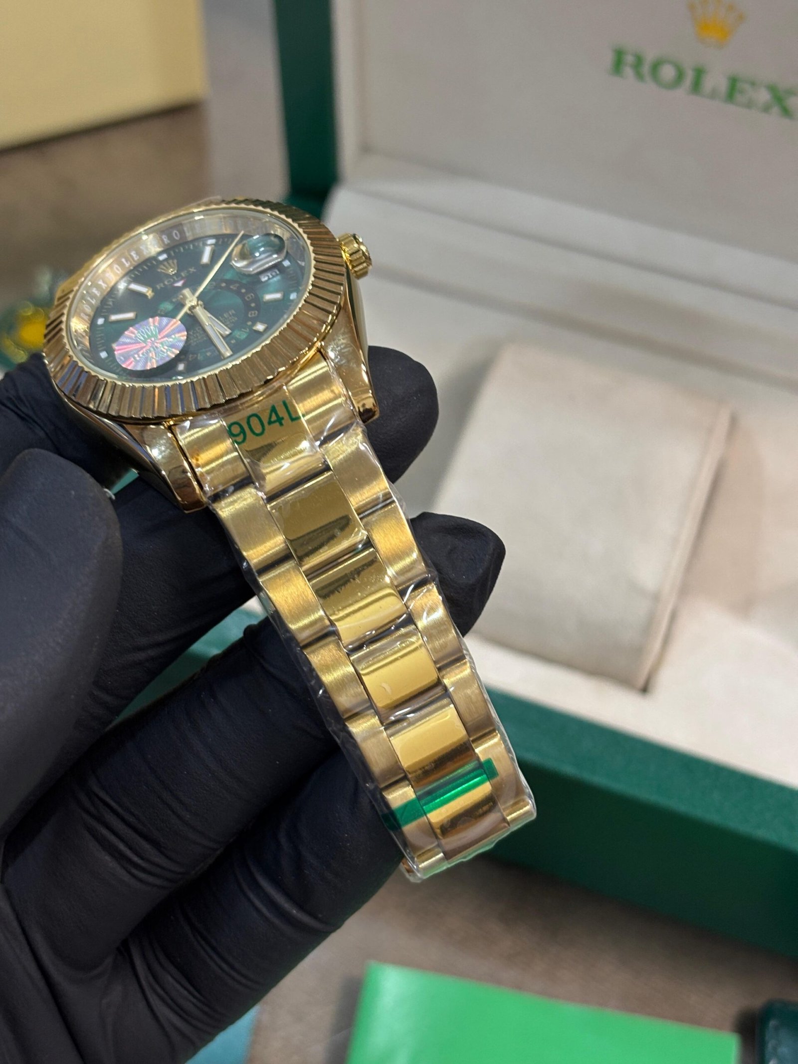 Rolex Oyster perpetual Sky Dweller - Image 3